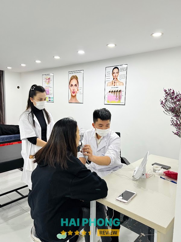 Bác sĩ Văn Hoà - Da Liễu & Thẩm Mỹ hình ảnh 3