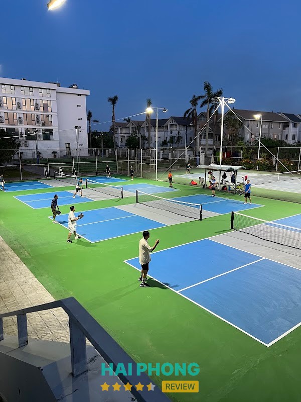 Bể Bơi Mê Linh Dương Kinh Hải Phòng