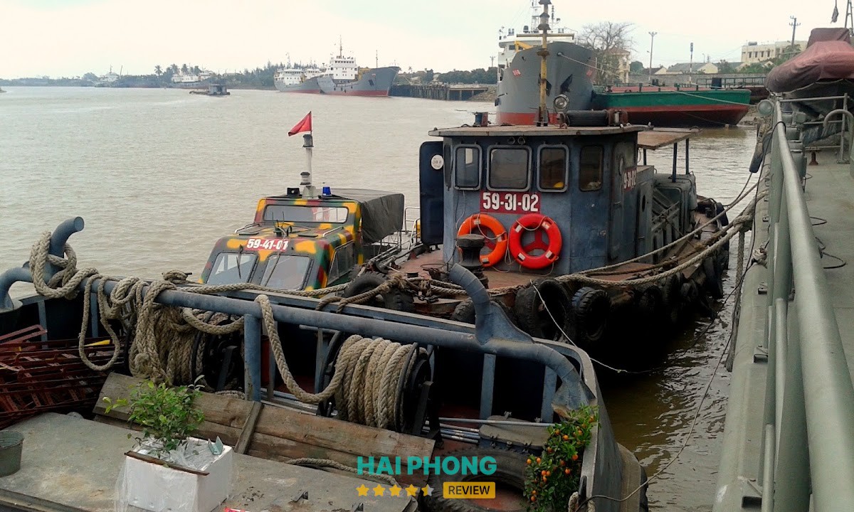 Đóng tàu Hồng Hà hình ảnh 3