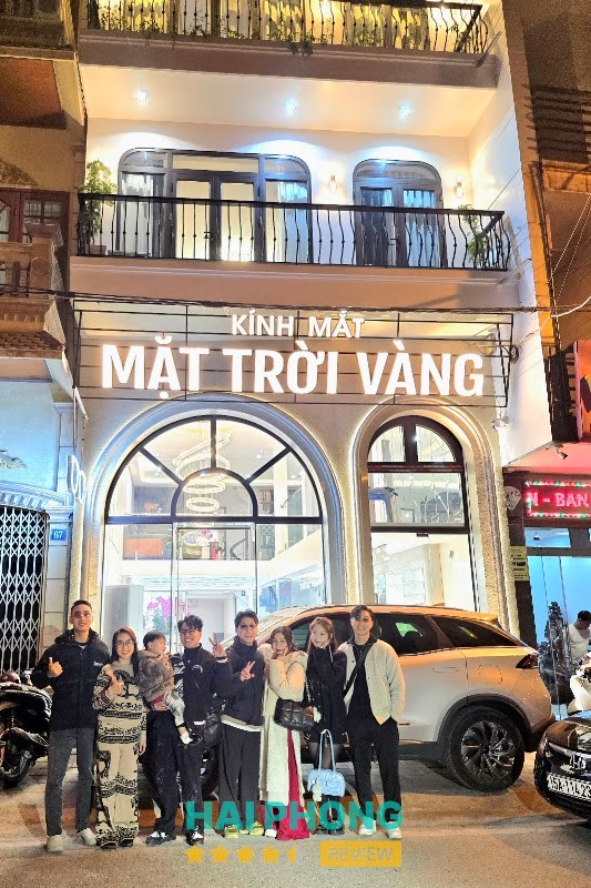 Kính Mắt Mặt Trời Vàng – gọng kính