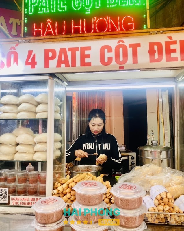 Bánh mì Pate Cột Đèn Hậu Hương