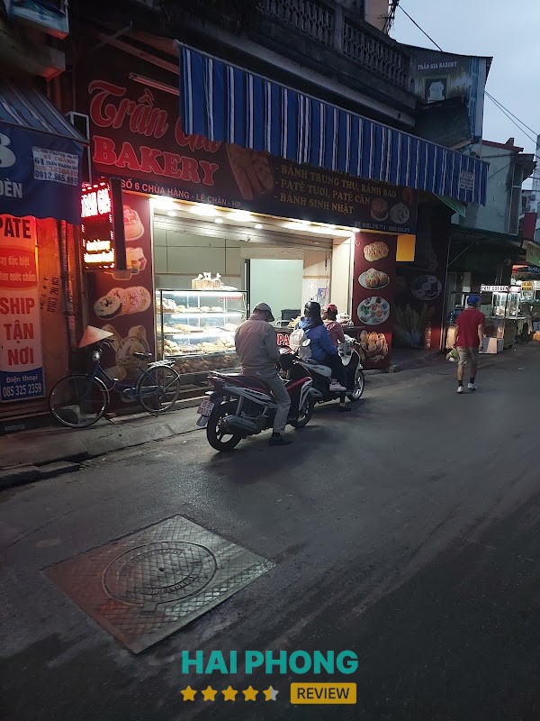 Pate và bánh mì tại Trần Gia