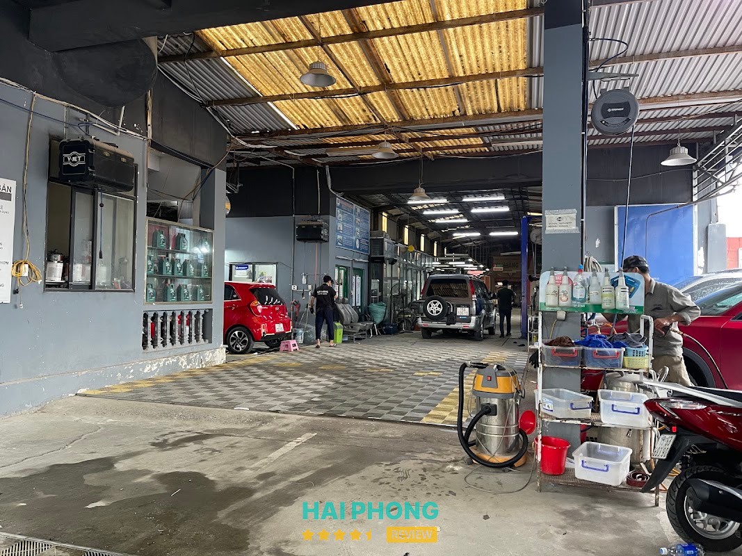 Công ty CPTM Ô tô Huy Hoàng hình ảnh 3