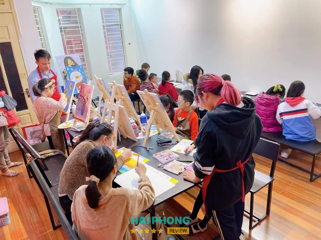 Lớp vẽ Rainbow Art Hải Phòng