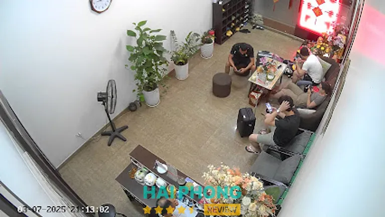 Massage Queen: 370 Lô 22 Lê Hồng Phong, P. Gia Viên