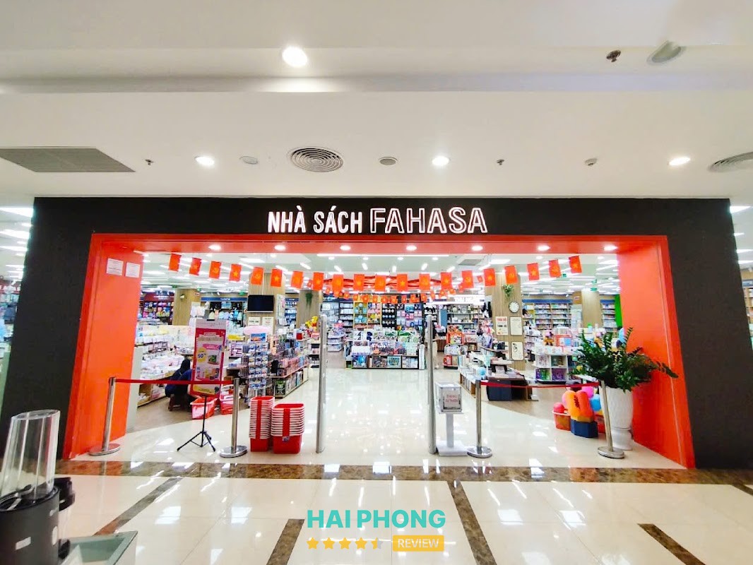 Nhà Sách FAHASA Hồng Bàng