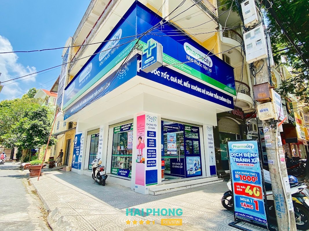 Không gian Pharmacity Văn Cao