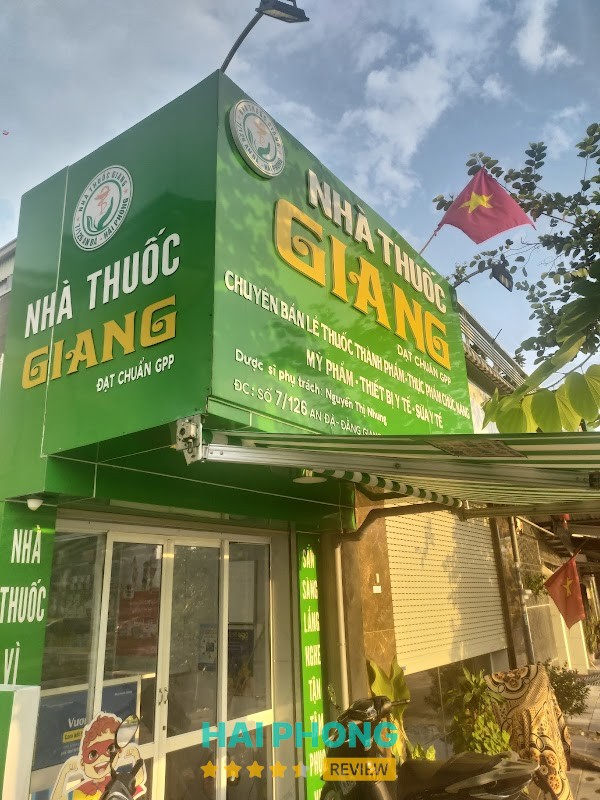 Nhà Thuốc Giang tại Gia Viên
