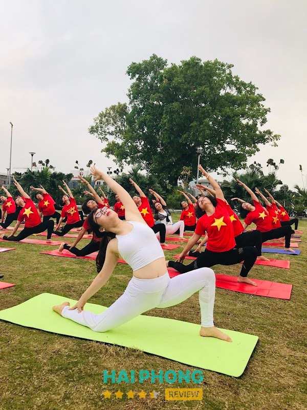 Lớp học tại Trung Tâm Yoga Shala