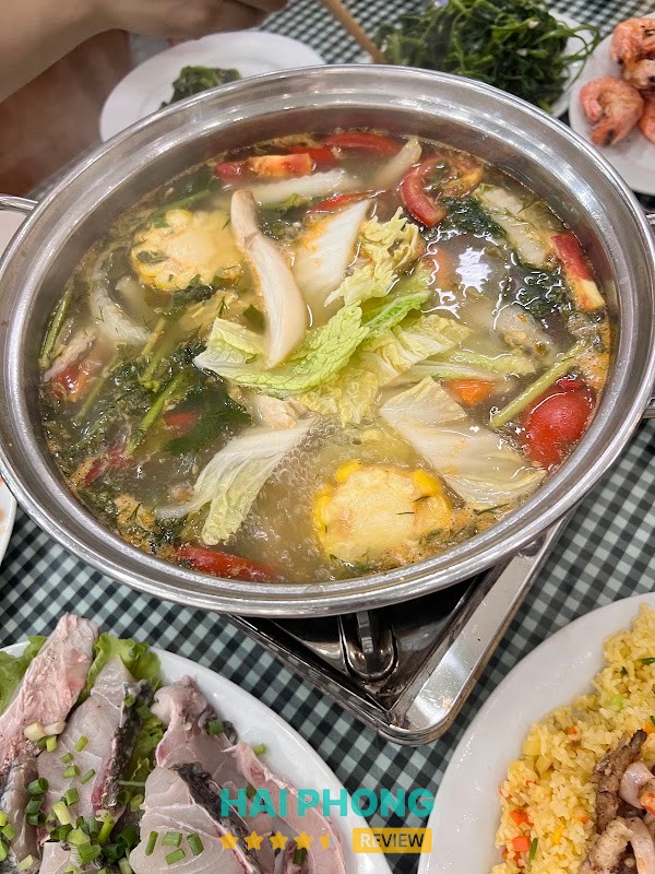 Món hải sản tại Quân Cát Bà