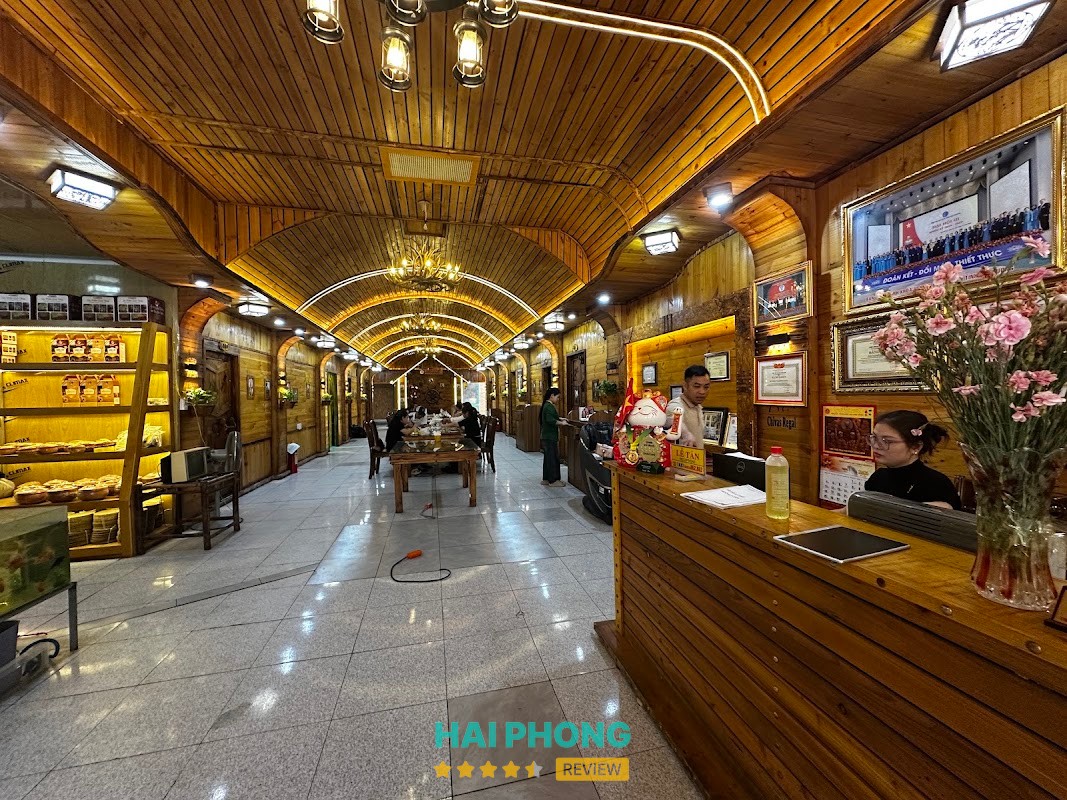 Món rươi tại Nhà Hàng Tuấn Rươi Hải Dương