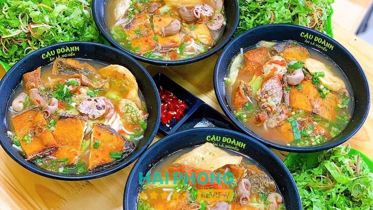 Bát bún cá cay tại Cậu Đoành