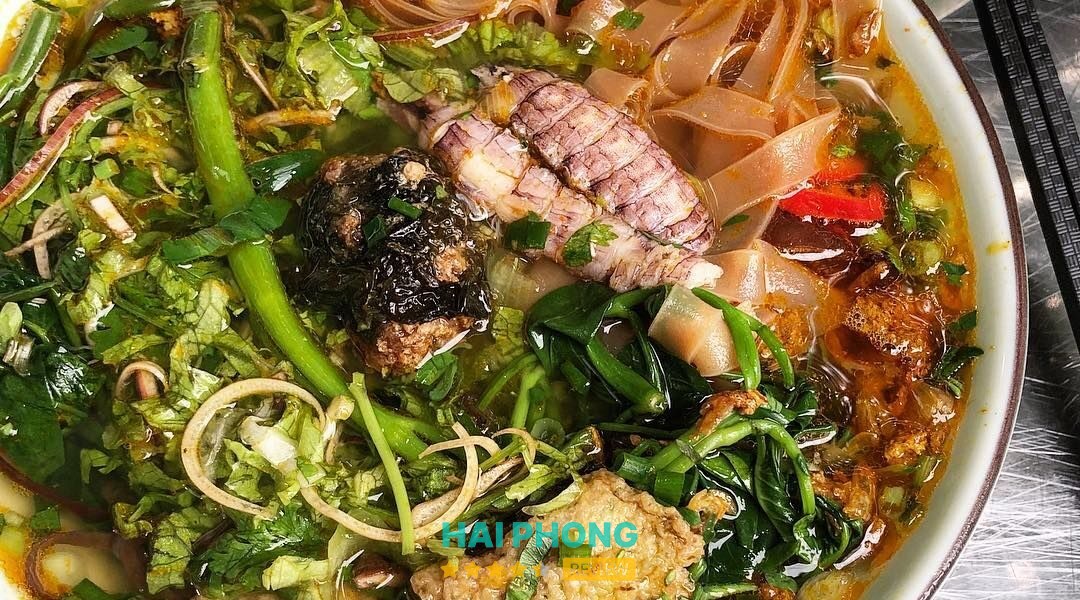 Bánh đa cua Hải Phòng tại phố Đội Cấn