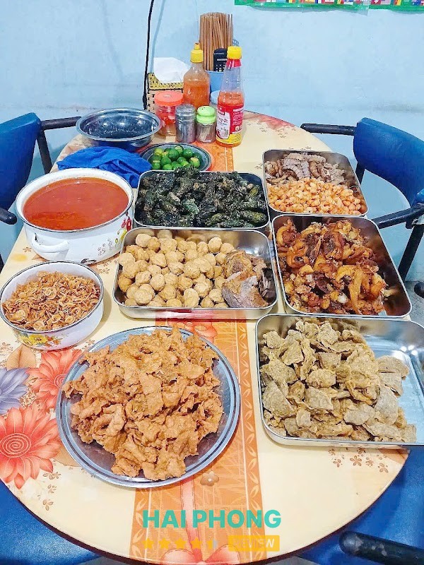 Bánh Đa Cua Thanh Huyền tại Cát Hải
