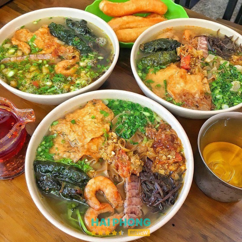 Bánh Đa Cua Hải Phòng tại 88 Hồ Sen