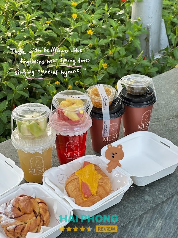 Muse Cafe & Bistro – bánh và đồ uống
