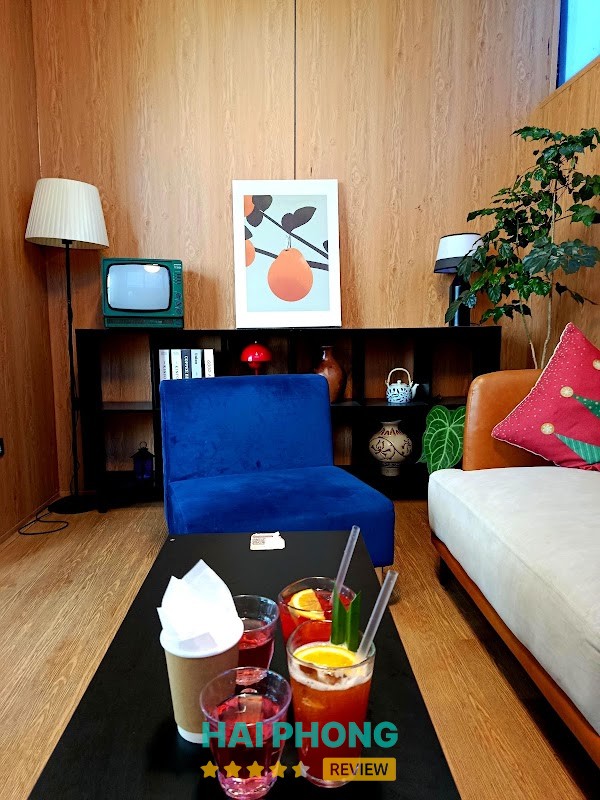 Laban Cafe & Space - quán cafe ở Lê Chân