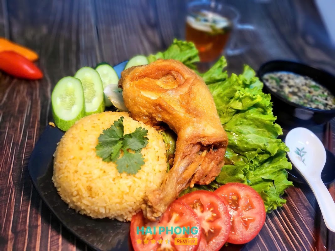 Cơm Gà Xối Mỡ Cô Út – hình ảnh 2