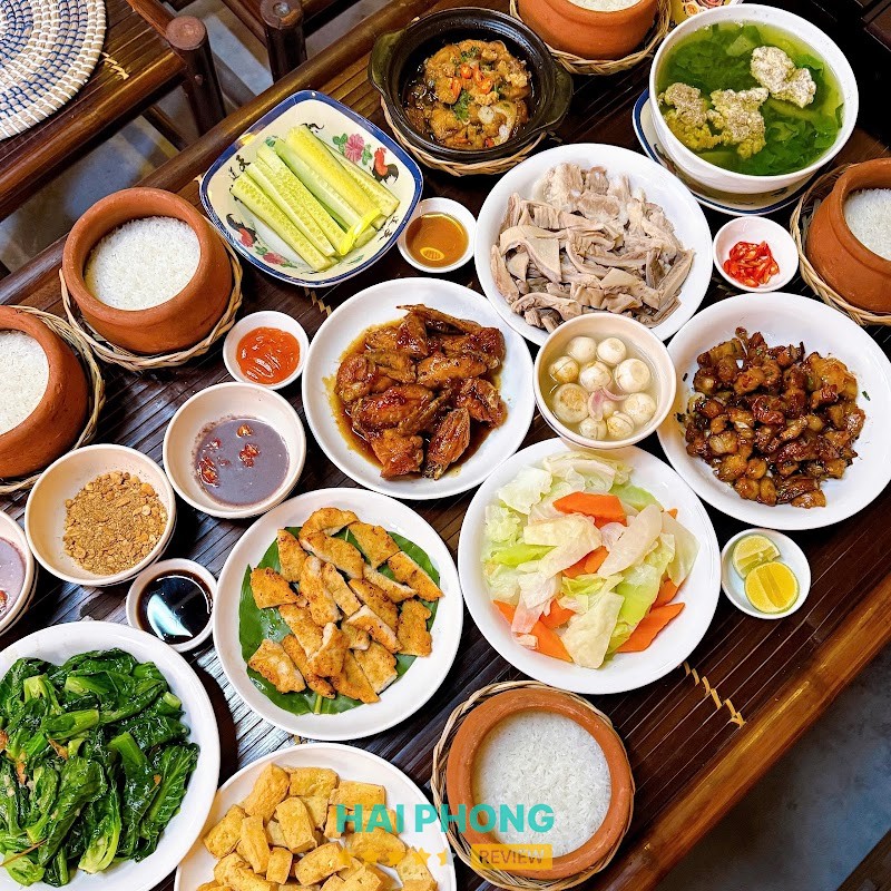 Mâm cơm tại Cơm Niêu Nhà Chảnh – hình ảnh 2