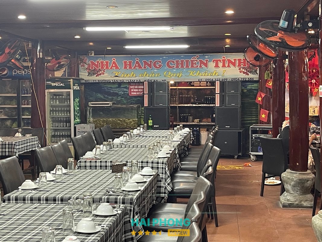 Không gian Nhà Hàng Chiến Tình