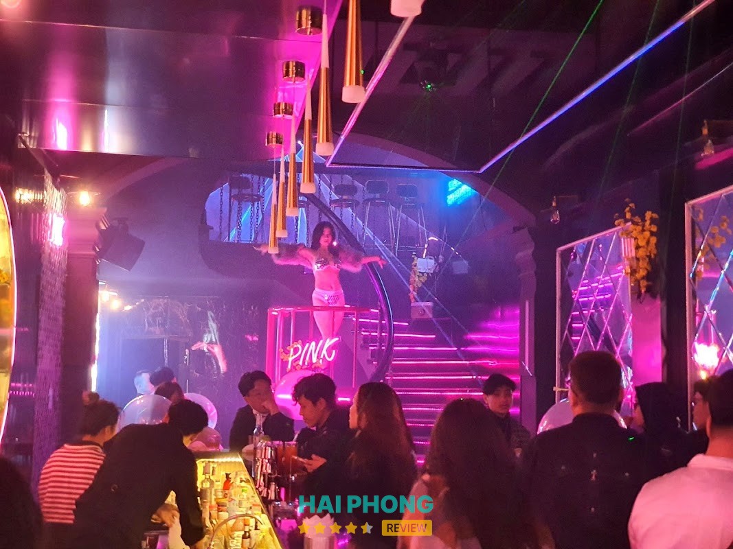 Pink Pub & 노래방 - 289 Văn Cao – hình ảnh 2