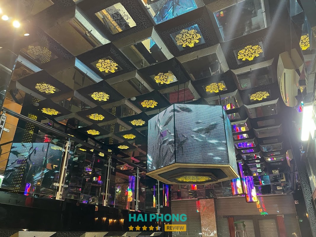 Queen Karaoke – hình ảnh 3
