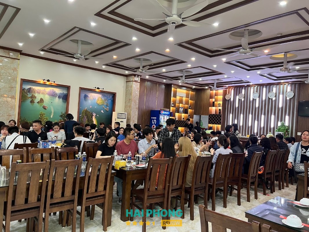 Nhà Hàng Làng Chài - Cát Bà - quán nhậu ở Cát Hải 1