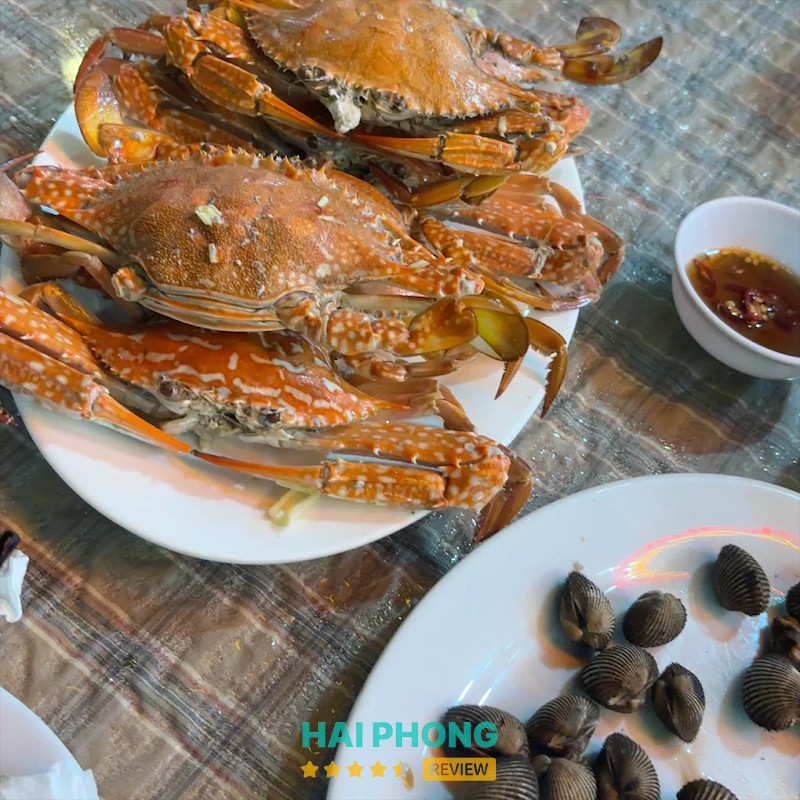Nhà Hàng Nổi Mai Hoa - quán nhậu ở Cát Hải 3
