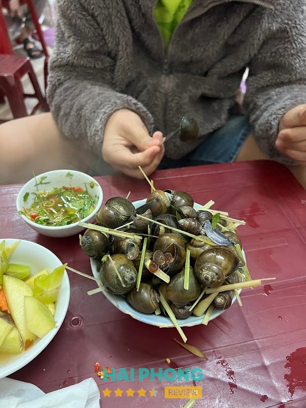 Không gian Quán Ốc Tuệ Tĩnh