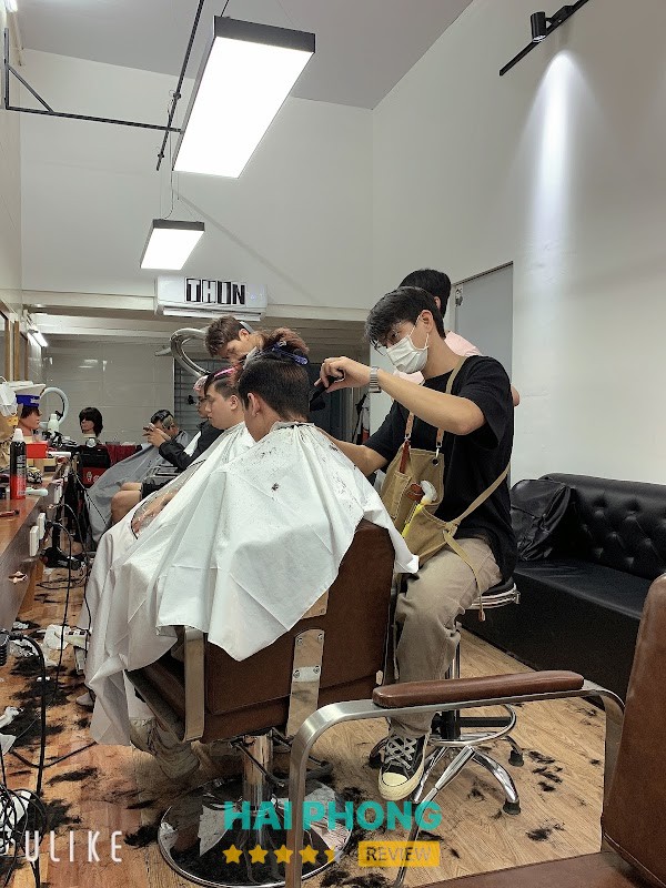 Không gian cắt tóc tại THIN BarberShop Hải Phòng