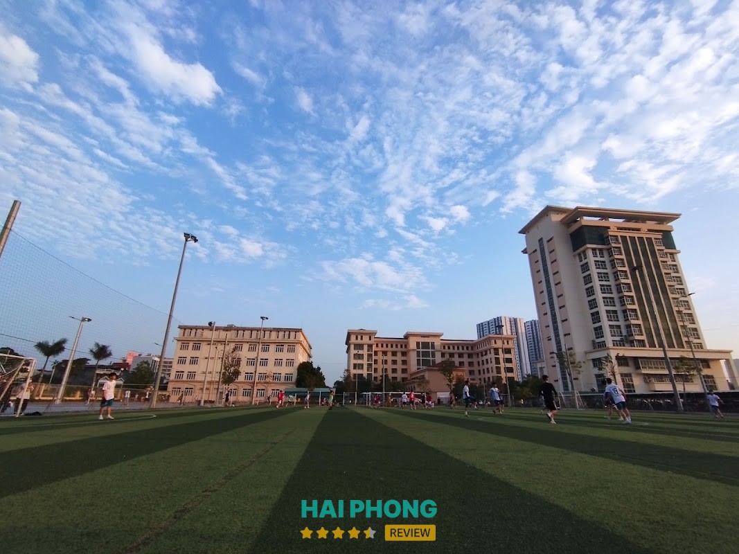 Sân bóng cỏ nhân tạo Đại học Y Dược HP Hải Phòng