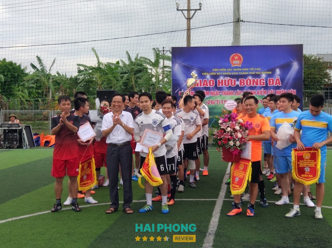 Sân bóng đá cỏ nhân tạo Trường Giang Hải Phòng