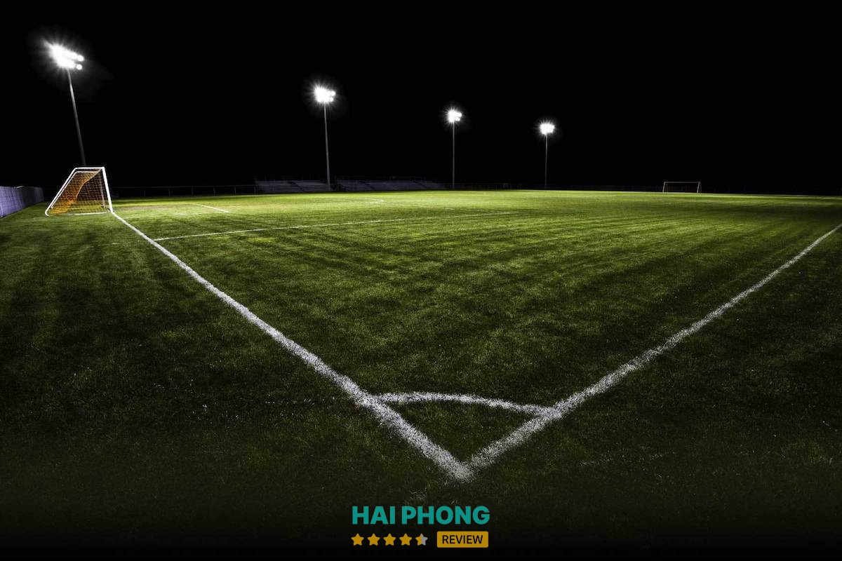 Sân bóng Kiền Bái tại Thiên Hương