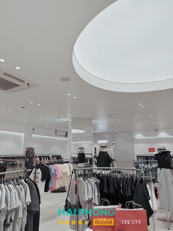 Lee Ly’s Shop - ảnh 2