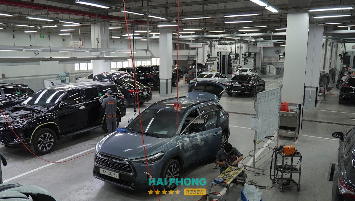 Xe tại Toyota Nankai Hải Phòng