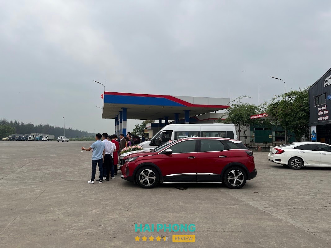 Khu vực sửa chữa ô tô HOU AUTO Hải Phòng